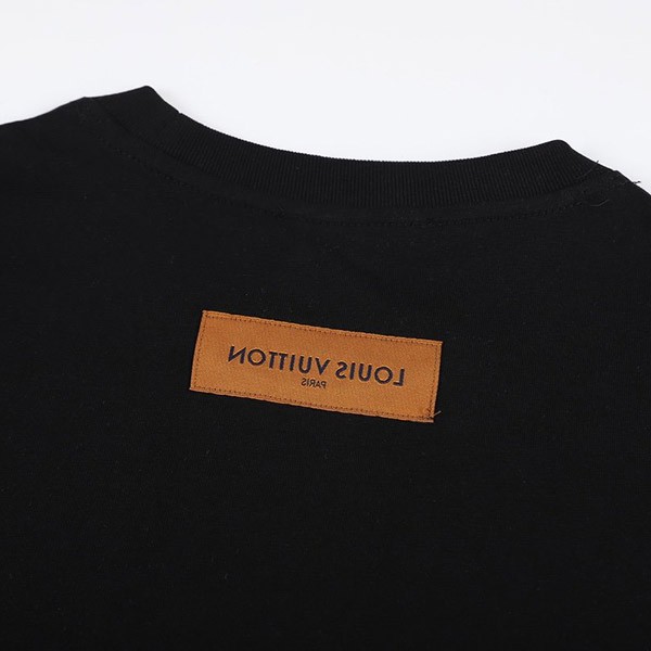 ルイヴィトン ロゴ Tシャツ 偽物 vue95770